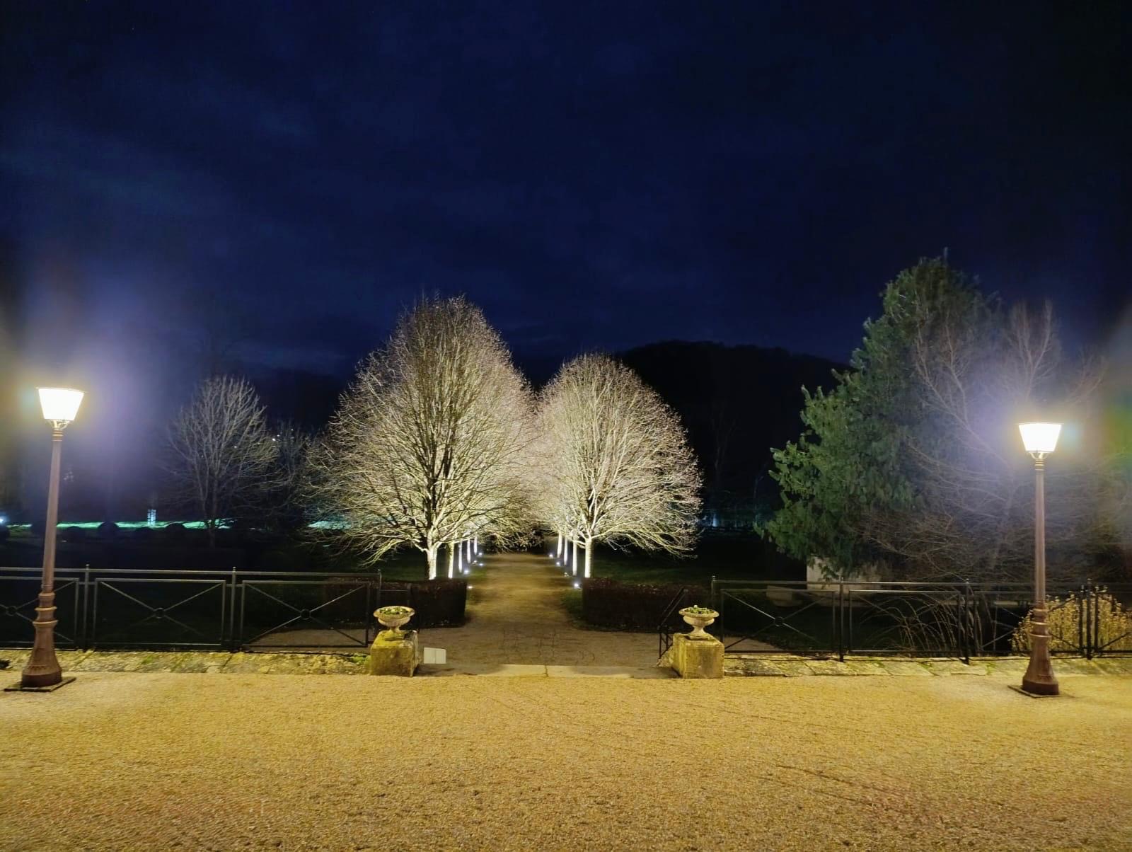 Chateau de Vandeleville de nuit